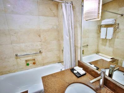 Crown Regency Makati 3* Makati City